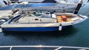 Yacht 34 Feet